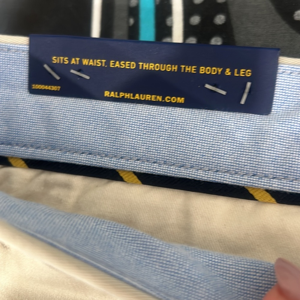 Polo shorts - Picture 4 of 5